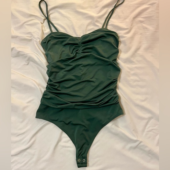 Express green bodysuit - Picture 1 of 2